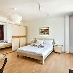 아파트 Skyline Grand Penthous Free Parking *