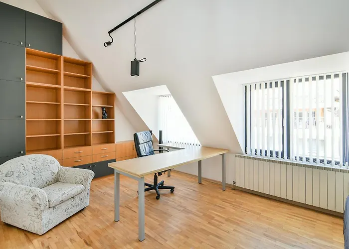 Skyline Grand Penthous Free Parking Apartment