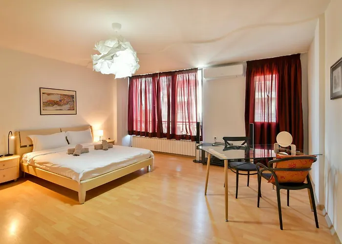 Skyline Grand Penthous Free Parking Apartment *