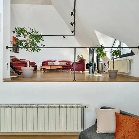 Skyline Grand Penthous Free Parking 瓦爾納