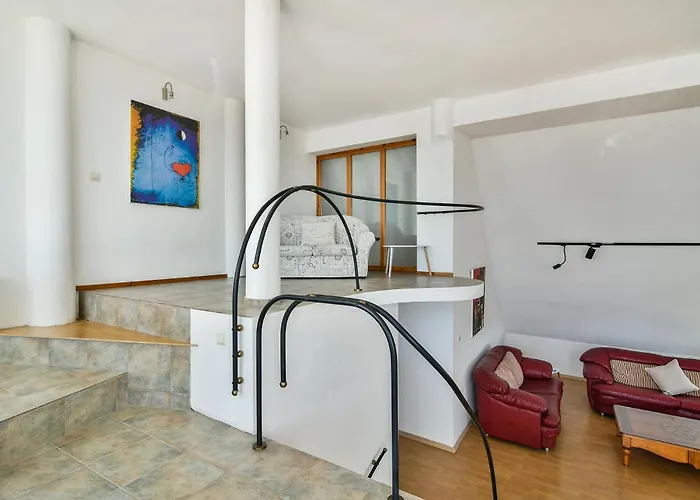 Skyline Grand Penthous Free Parking Varna