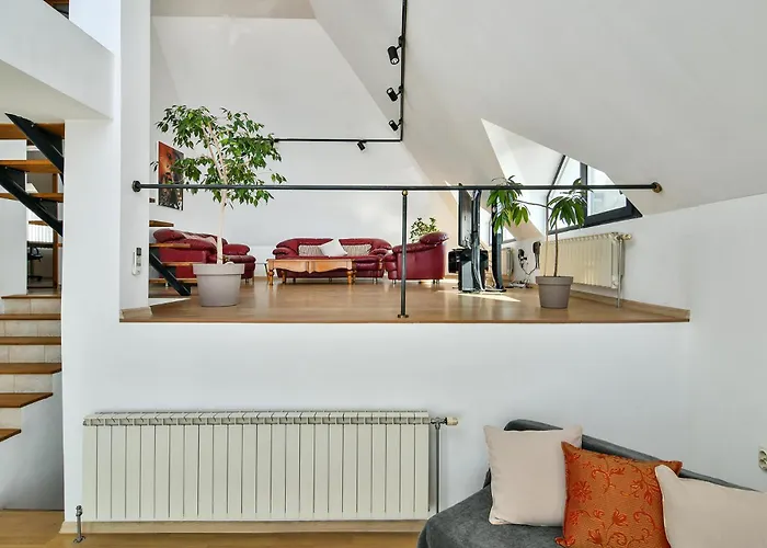 Skyline Grand Penthous Free Parking Varna